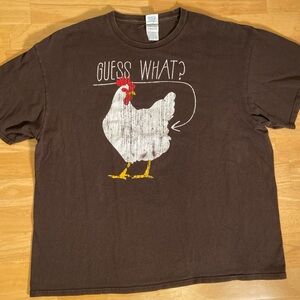 Vintage Delta Pro Weight “Guess What?” Chicken Graphic T-Shirt XL Brown Tee